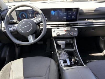 2025 Hyundai TUCSON SE AWD