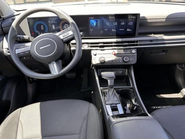 2025 Hyundai TUCSON SE AWD