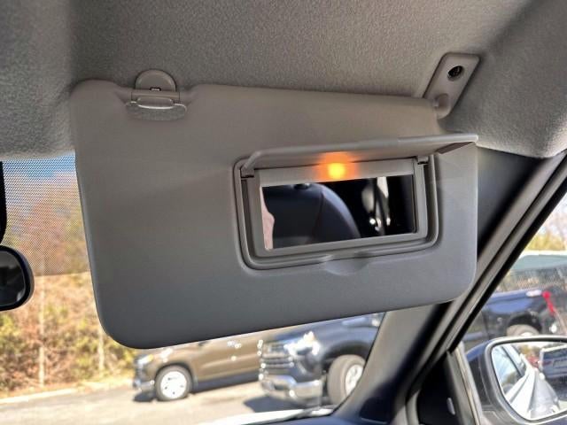 2020 Nissan Kicks SR FWD