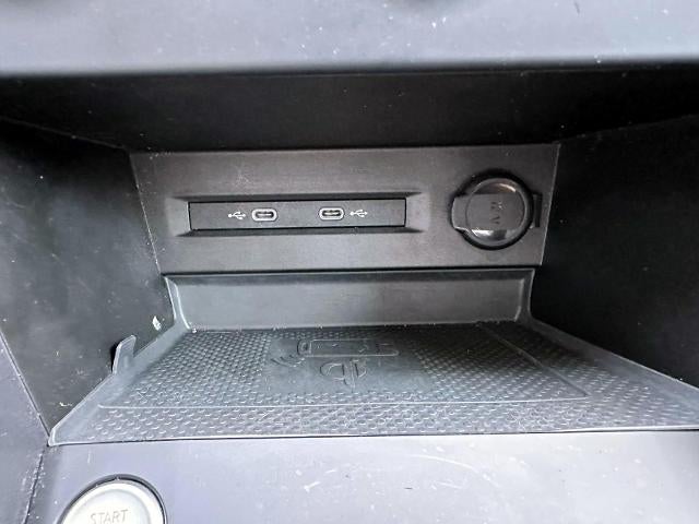 2022 Volkswagen Taos SE 4MOTION