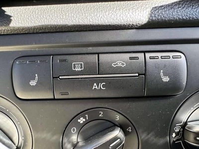 2016 Volkswagen Beetle Convertible 2dr Auto 1.8T S PZEV