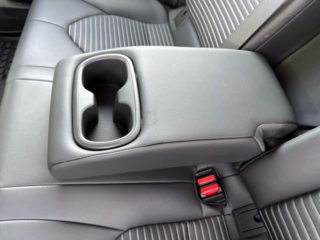 2019 Toyota Camry SE Auto (Natl)