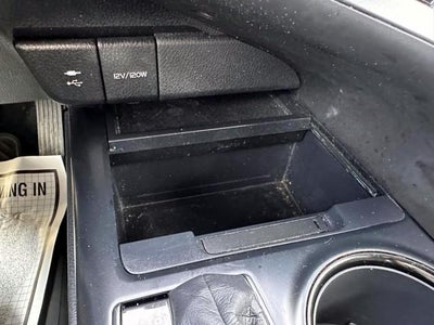 2019 Toyota Camry SE Auto (Natl)