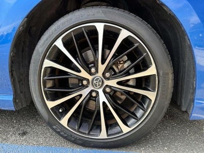 2019 Toyota Camry SE Auto (Natl)