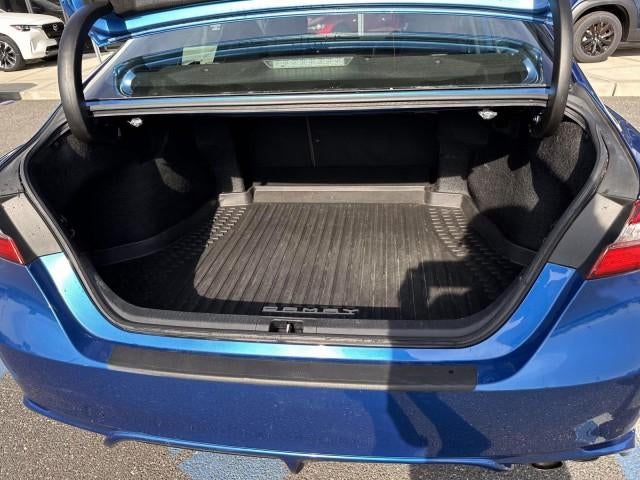 2019 Toyota Camry SE Auto (Natl)