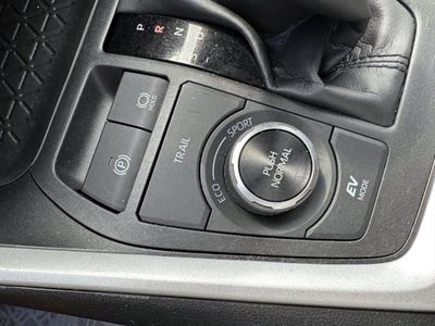 2024 Toyota RAV4 Hybrid LE AWD (Natl)
