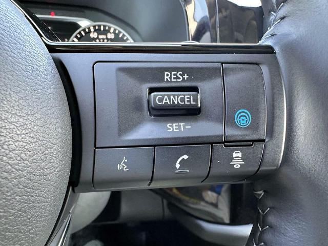 2024 Nissan Pathfinder SL 4WD