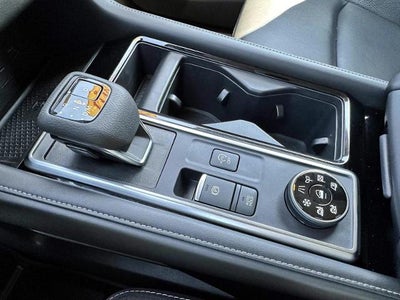 2024 Nissan Pathfinder SL 4WD