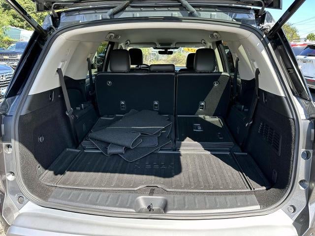 2024 Nissan Pathfinder SL 4WD