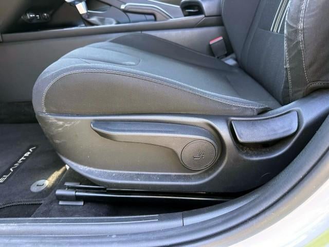2023 Hyundai ELANTRA SEL IVT