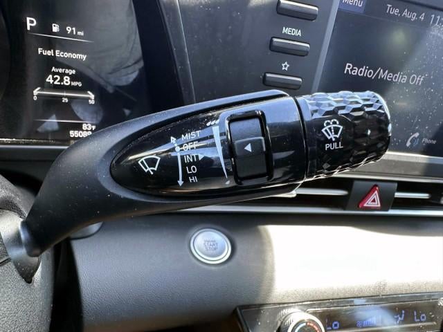 2023 Hyundai ELANTRA SEL IVT