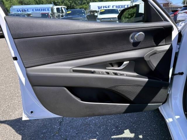 2023 Hyundai ELANTRA SEL IVT