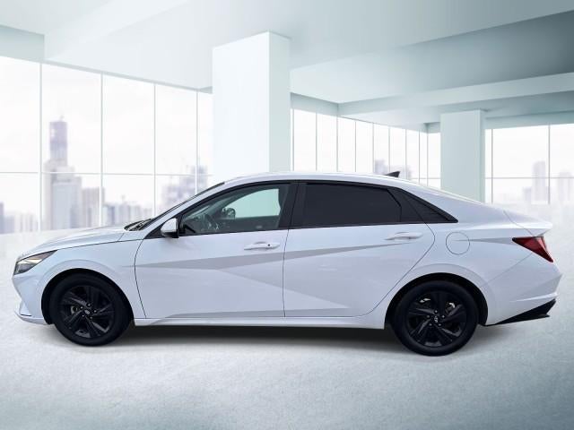 2022 Hyundai ELANTRA SEL IVT