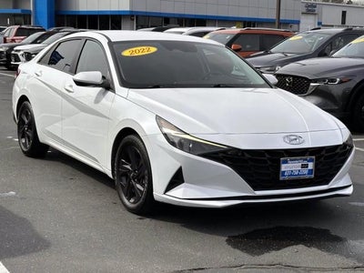 2022 Hyundai ELANTRA SEL IVT