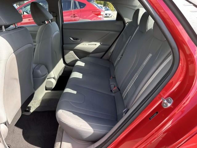 2022 Hyundai ELANTRA SEL IVT