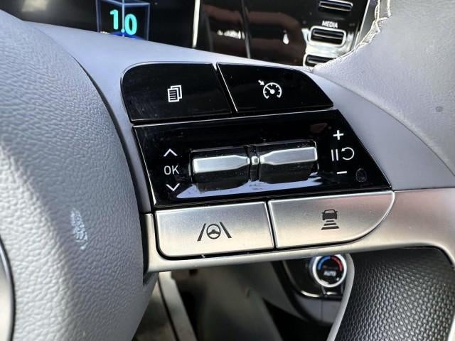 2022 Hyundai ELANTRA SEL IVT