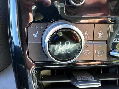 2024 Toyota Highlander XLE AWD (Natl)