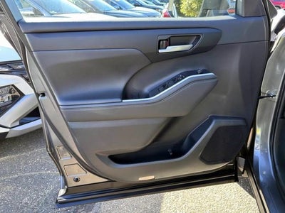 2024 Toyota Highlander XLE AWD (Natl)