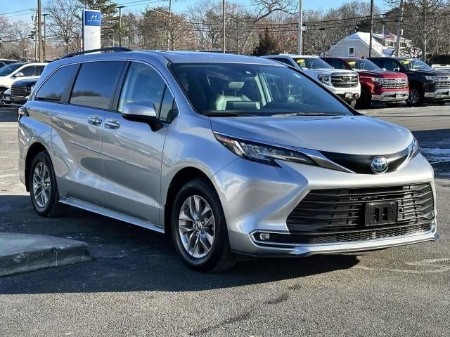 2022 Toyota Sienna XLE AWD 7-Passenger (Natl)
