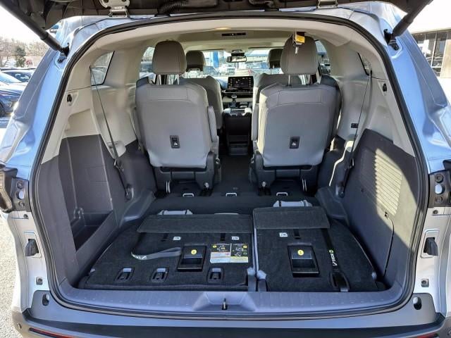 2022 Toyota Sienna XLE AWD 7-Passenger (Natl)