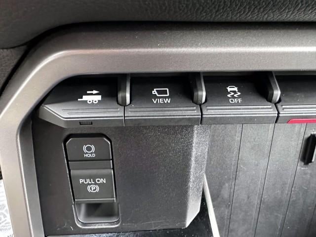 2025 Toyota Tundra 4WD 4WD Limited CrewMax 5.5' Bed (Natl)