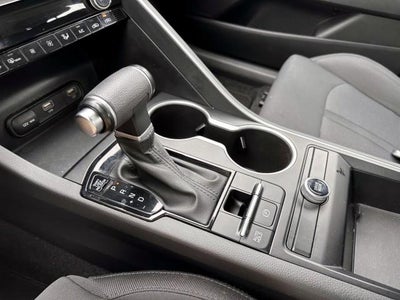2023 Kia K5 LXS Auto FWD