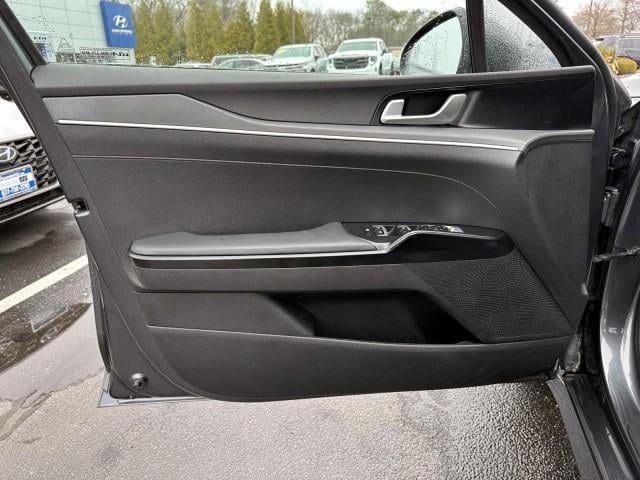 2023 Kia K5 LXS Auto FWD