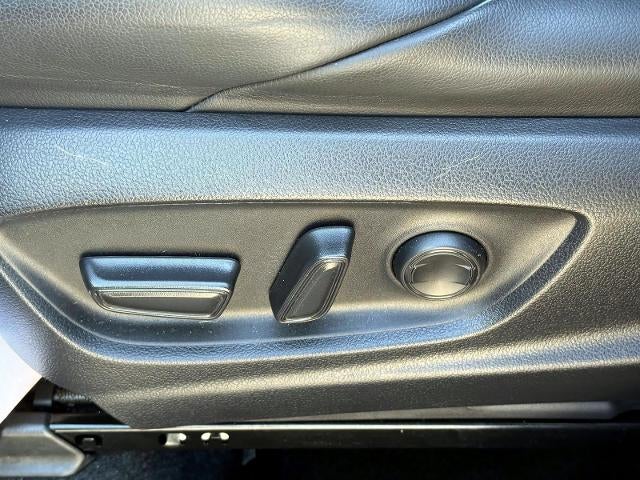 2024 Toyota Corolla Cross Hybrid XSE 4WD (Natl)