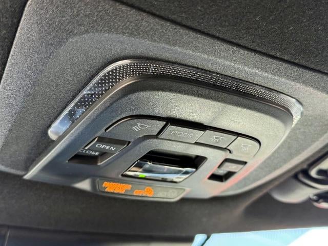 2024 Toyota Corolla Cross Hybrid XSE 4WD (Natl)