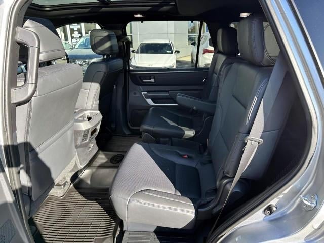 2024 Toyota Sequoia Platinum 4WD (Natl)