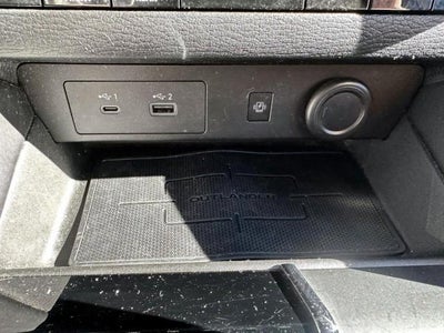 2022 Mitsubishi Outlander SE S-AWC