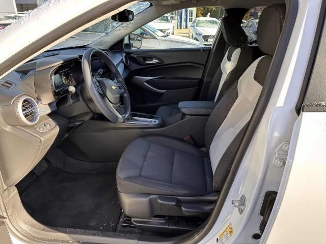 2024 Chevrolet Trax FWD 4dr LS