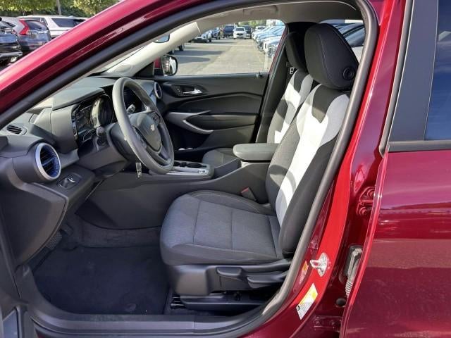 2025 Chevrolet Trax FWD 4dr LS
