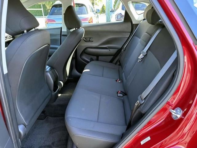 2024 Hyundai Kona SE - Photo 12