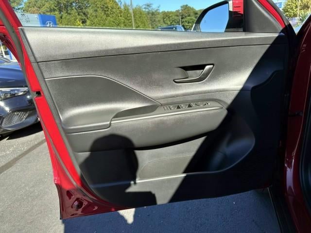 2024 Hyundai Kona SE - Photo 8