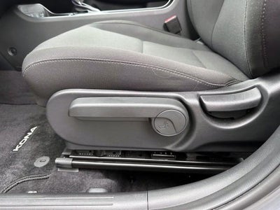 2024 Hyundai KONA SE AWD