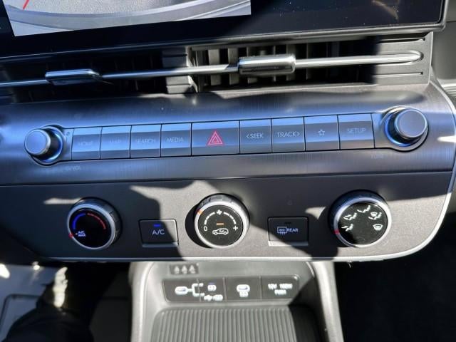 2026 Hyundai KONA SE AWD