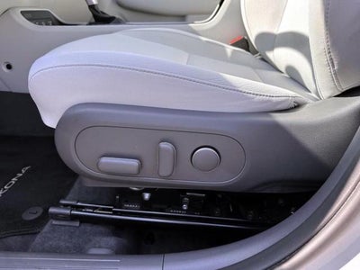 2024 Hyundai KONA SEL FWD
