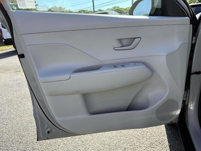 2024 Hyundai KONA SEL FWD