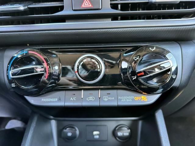 2023 Hyundai KONA SE Auto AWD