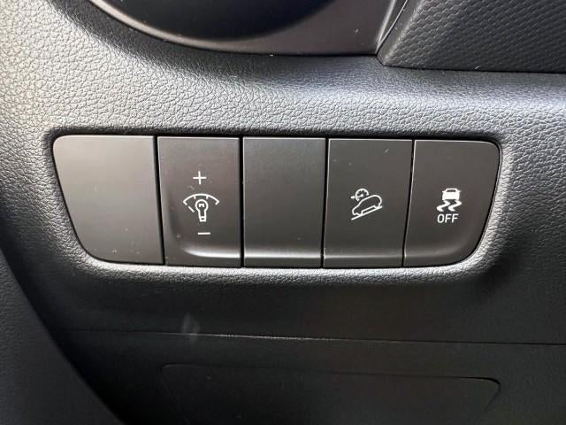 2023 Hyundai KONA SE Auto AWD
