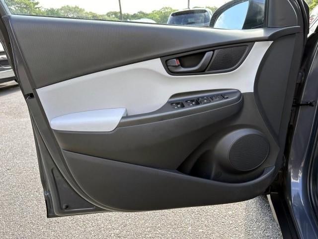 2023 Hyundai KONA SE Auto AWD