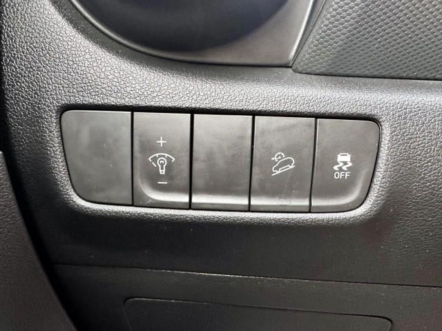 2023 Hyundai KONA SEL Auto AWD