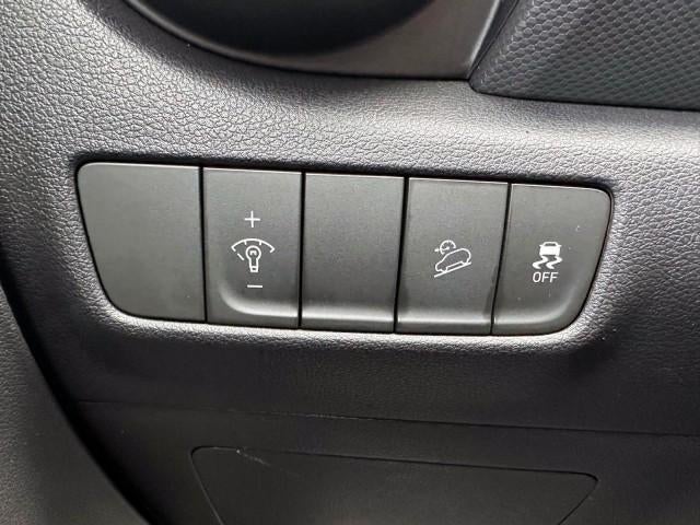 2023 Hyundai KONA SEL Auto AWD