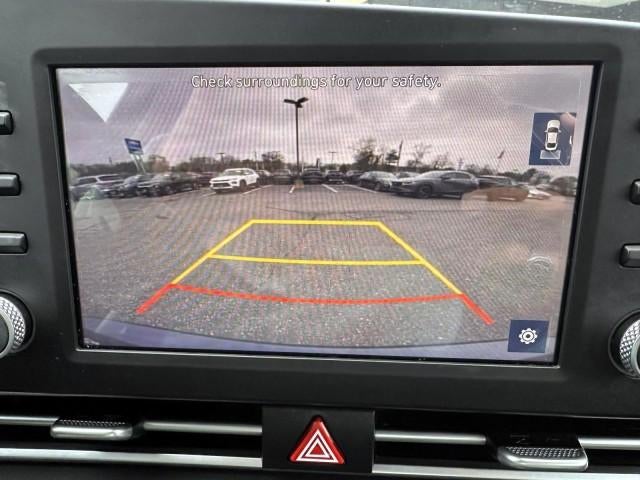 2023 Hyundai ELANTRA SE IVT