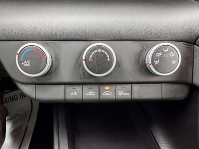 2023 Hyundai ELANTRA SE IVT