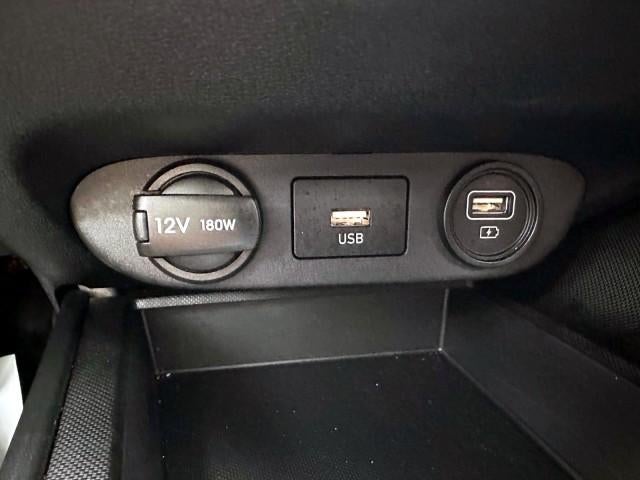 2023 Hyundai ELANTRA SE IVT