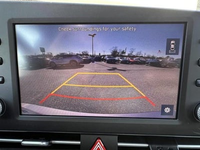 2023 Hyundai ELANTRA SE IVT