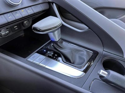 2023 Hyundai ELANTRA SE IVT