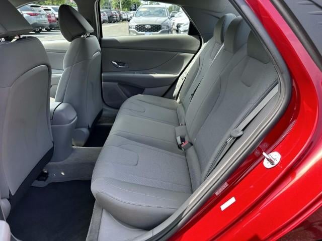 2023 Hyundai ELANTRA SE IVT